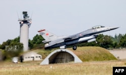 F-16