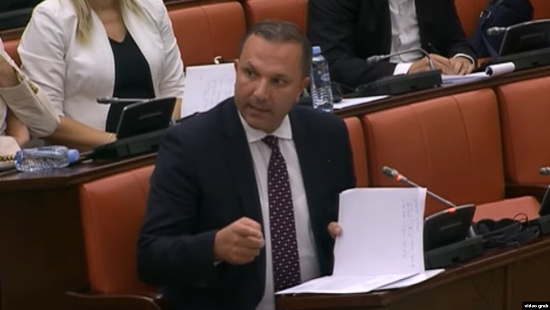 Министерот Оливер Спасовски на седница на Анкетната комисија за случајот „Онкологија“