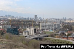 Застройка в Алматы. 8 апреля 2023 года