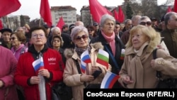Проросійський протест у Софії. Учасники, зокрема, вимагають не чіпати радянські пам'ятники