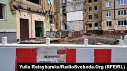 Багатоповерхівка у Дніпрі, в яку влучила російська ракета