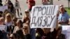 Під час акції близько 200 людей зібралися біля мерії Запоріжжя з плакатами «Гроші на ЗСУ», «ЗСУ в першу чергу», «Дрони – перемога. Гроші на дрони»