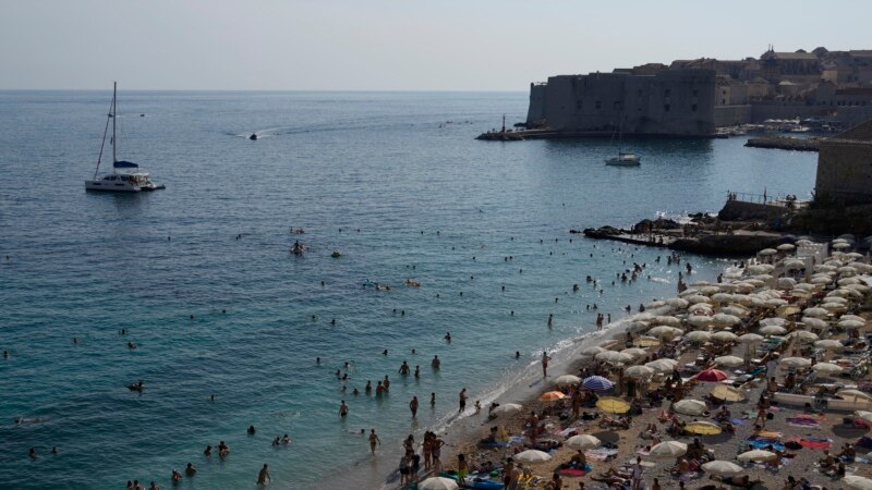 Šta novi Zakon o pomorskom dobru znači za plaže u Hrvatskoj?