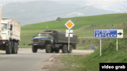 Ерменија - Автомобилите на руските мировници го напуштаат Нагорно Карабах, 22 април 2024 година
