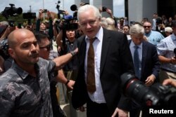 Julian Assange a fost judecat într-un teritoriu pacific al Statelor Unite pentru că a refuzat să pună piciorul pe America continentală.