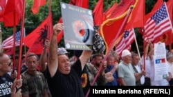 Pamje nga protesta e veteranëve në Prishtinë. 15 korrik 2023.