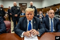 Бывший президент Дональд Трамп в суде Манхэттена во время обсуждения присяжными приговора по его уголовному делу. Нью-Йорк, 30 мая 2024 года