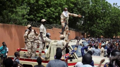 Западноафрикански лидери заплашиха с военни действия срещу хунтата в Нигер