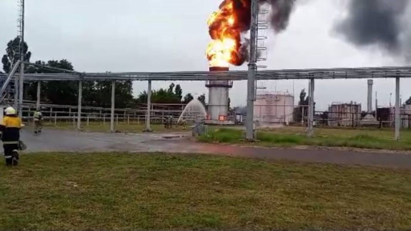 Россия: в Волгограде дрон атаковал нефтеперерабатывающий завод