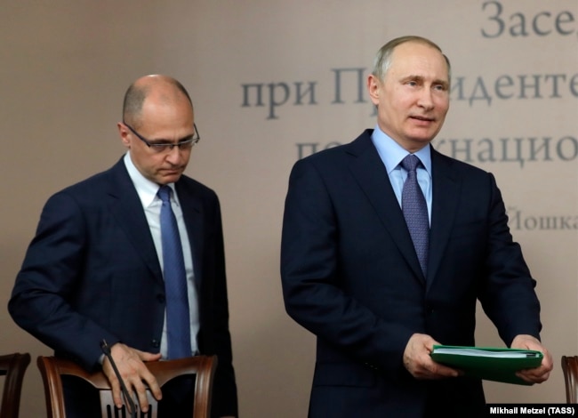 Сергій Кирієнко та Володимир Путин (зліва направо), 20 липня 2017 року