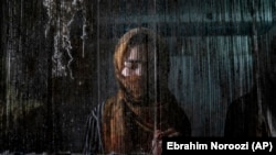 زنان در افغانستان پس از بازگشت دوبارۀ طالبان به قدرت با محدودیت‌های بسیاری روبه‌رو شده‌اند.