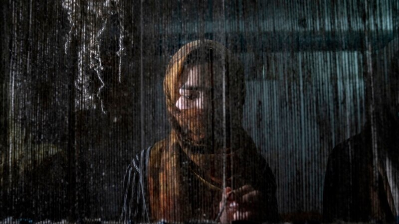دیدبان حقوق بشر: وضعیت اسف‌بار زنان در افغانستان پُر آشوب شده و به نقطۀ حساسی رسیده است