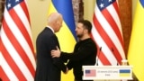 UKRAINE – President of Ukraine Volodymyr Zelenskyi and US President Joe Biden (L). Kyiv, February 20, 2023 
