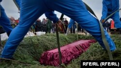 Похороны погибшего российского солдата в Санкт-Петербурге, осень 2022 года
