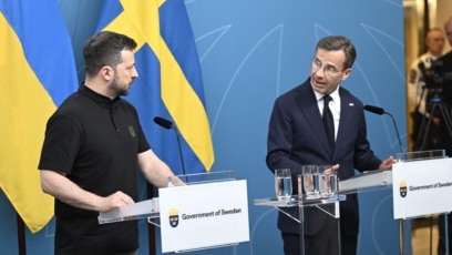 Украинският президент Володимир Зеленски подписа в Швеция три нови двустранни
