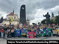 Акція у Львові, щоб нагадати, що 2 роки українські захисники у російському полоні, 18 травня 2024 року
