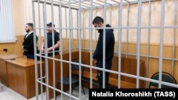 Предприниматель Анар Гусейнов во время заседания суда, 6 июня 2023 года