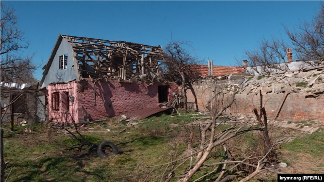 Очаків. Зруйнований приватний будинок внаслідок російського обстрілу, березень 2023 року