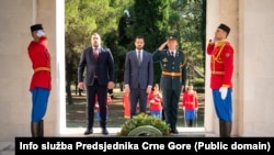 Predsjednik Crne Gore Jakov Milatović položio je vijenac na spomenik Partizanu borcu na Gorici, u Podgorici, povodom 13. jula - Dana državnosti Crne Gore