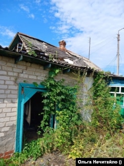 Разрушенный дом семьи в Славянске. Украина, июнь 2022 года