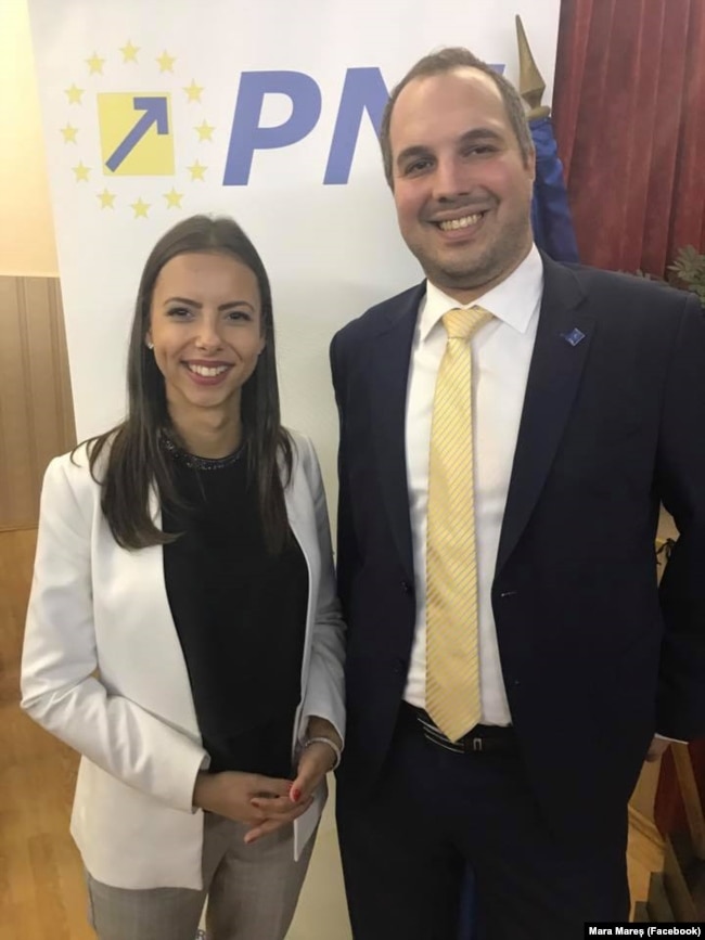 Bogdan Pater la un eveniment PNL alături de Mara Mareș.