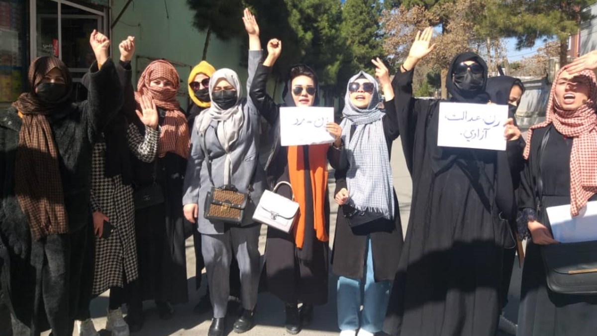 In Spontaneous Protest, Afghan Women Urge World Not To Recognize Taliban - Vimarsana News