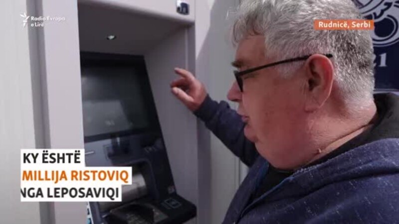 Serbët nga Kosova drejt pikave kufitare për t’i marrë pagat e pensionet e Serbisë
