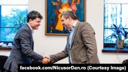 Lilian Carp în vizită la primarul Municipiului București, Nicușor Dan, susținut inclusiv de USR, iulie 2023