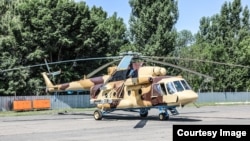 Кыргызстан Орусиядан сатып алган "Ми-17" тик учагы. 23-июнь, 2023. Сүрөт Коргоо министрлигине таандык. 