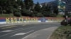 Активисти во Србија бараат да се отстранат графитите „Кога војската ќе се врати на Косово“