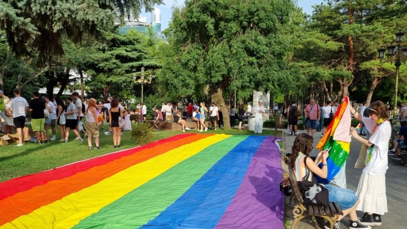 'Spektakularno nestašna' parada ponosa u Skoplju