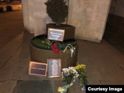 Акция в годовщину войны против Украины у памятника Тарасу Шевченко в Краснодаре
