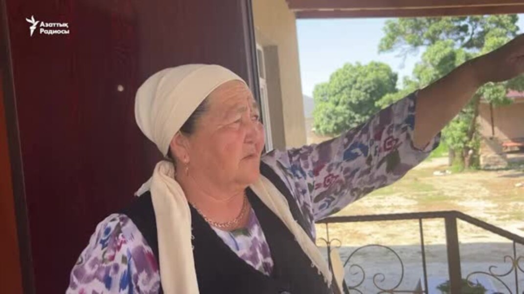 Сүйісу, стриптиз және секс Хардкор порно кастингті қараңыз