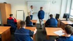 Imagine de la o lecție la Școala profesională nr. 5 din Bălți.