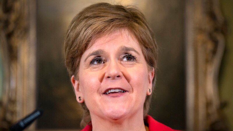 Iznenadna ostavka škotske liderke Nicole Sturgeon 