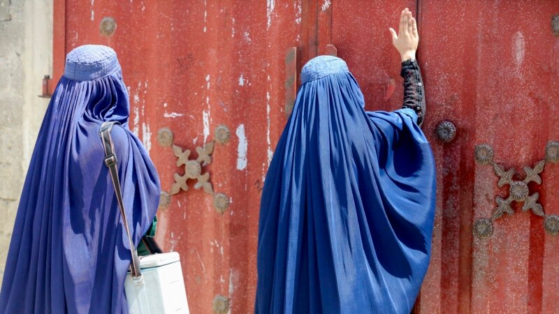 Talibanët: Gruaja e humb vlerën nëse burrat ia shohin fytyrën në publik