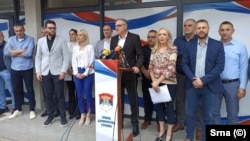 Milan Miličević, predsjednik SDS, obraća se novinarima nakon sjednice proširenog Predsjedništva stranka, Istočno Sarajevo, BiH, 2. jun 2024.