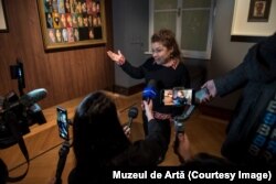 Camille Morando prezintă presei expoziția Brauner