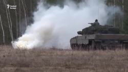 Már folyik az ukrán katonák kiképzése a Leopard tankok használatára