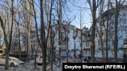 Фото від 2 березня 2023 року.
Результат російського обстрілу житлового будинка у Запоріжжі