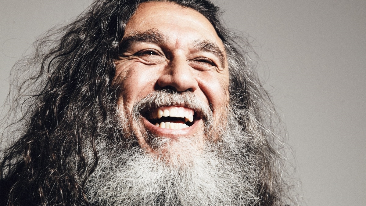 Той е фронтмен и басист на Slayer. Те са част