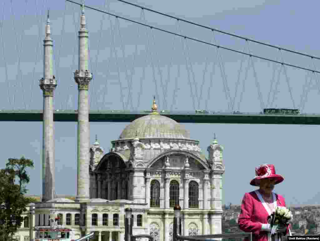 During her state visit in May 2008, Queen Elizabeth of Britain posed aboard a boat near the Ortakoy Mosque and the Bosphorus Bridge. The purpose of this visit was to foster stronger diplomatic relations between the United Kingdom and Turkey as well as pay homage to Turkey&#39;s Ottoman heritage.