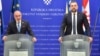 Gordan Grlić Radman (lijevo) i Elmedin Konaković, šefovi diplomatije Hrvatske i BiH, Zagreb, 21. veljače 2023. 