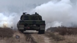 Ukrainian Crews Get Up To Speed On Leopard Tanks
