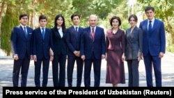 Президент Узбекистана Шавкат Мирзияев с семьей.