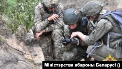 Найманці «Вагнера» тренують білоруських військових, фото Міноборони Білорусі, липень 2023 року