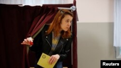 یک محل اخذ رأی در ترکیه در جریان دور دوم انتخابات