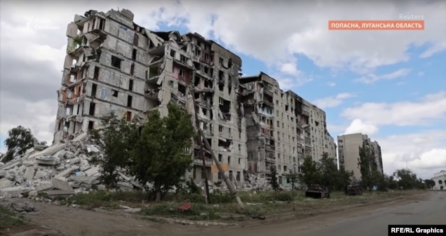 Зруйнований будинок у Попасній