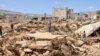 Túlélők és holttestek után kutatnak a líbiai Dernában, ahol két gát leomlása hatalmas árvizet okozott, és több ezer ember halálát követelte. 2023. szeptember 13.