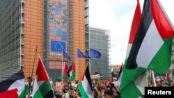 Criza din Orientul Mijlociu are reverberații și în unele țări europene: mii de oameni au demonstrat la Bruxelles duminică, 22 octombrie, pentru o încetare a focului în conflictul dintre Israel și Hamas. 